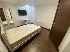 Photo 6- click for photo gallery